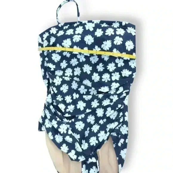 J Crew Women Blu White Floral Ruched Bandeau w/ Halter Strap One Piece Sz 10 NWT - Picture 5 of 7